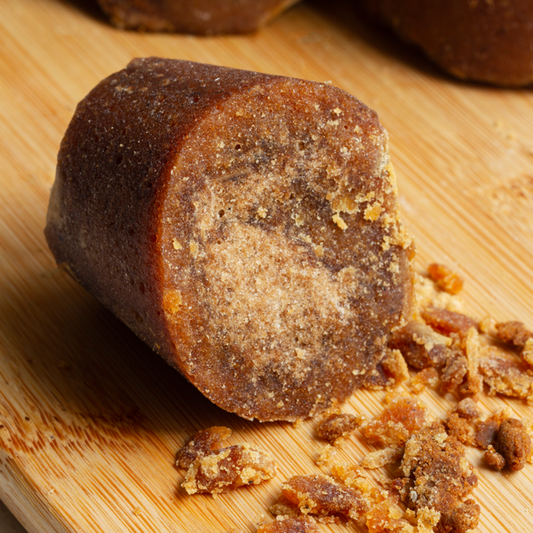 Bucket jaggery solid